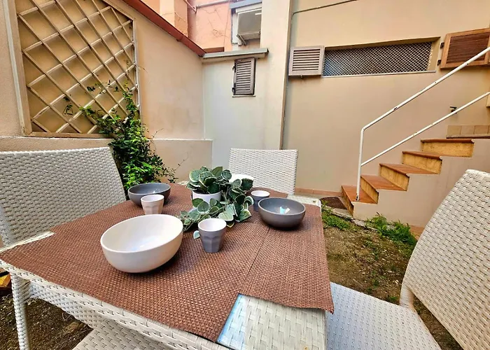 Maresole - By Land Apartment Pietra Ligure